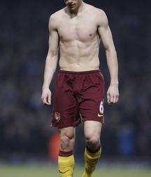 Soccer and football boys 5fa360a5a5102.jpg