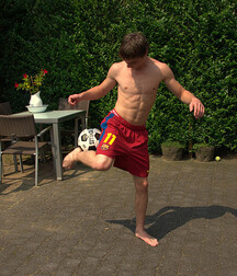 Soccer and football boys 5fa360b68bfd7.jpg