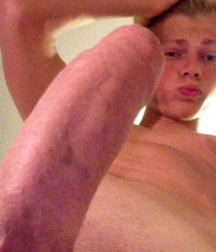 Twinks show their dicks 5fa57c304c07c.png