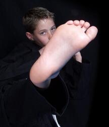 Loving boys pretty feet 5fa58124cec0c.jpg