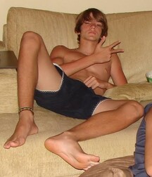 Loving boys pretty feet 5fa58151c3e50.jpg