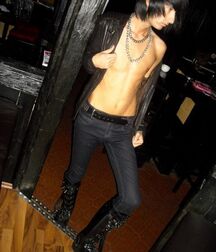 Boys in leather 5fa5d0d8cb72f.jpg