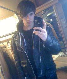 Boys in leather 5fa5d0eaa2352.jpg