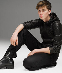 Boys in leather 5fa5d1191300a.jpg