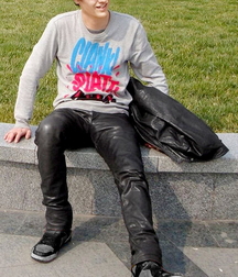 Cool Leather boys porn gay tube 5fa5d27f311d0.jpg