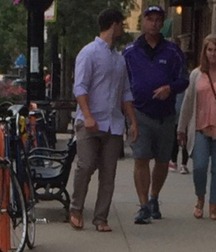 Guys in flip flops 2 5fa5d2c19ba7d.jpg