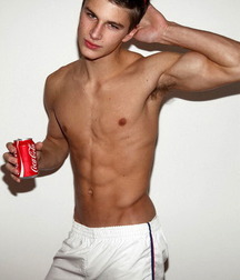 Guys in shorts 2 5fa5d380d28db.jpg