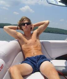 Guys in shorts 2 5fa5d386601b8.jpg