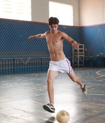 Guys in shorts 2 5fa5d38c97e64.jpg