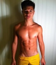 Guys in shorts 2 5fa5d3a713e91.jpg