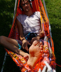 Boys strong smelly feet 5fa602f71ed8e.jpg