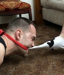 At masters feet 5fa6c3e696aa9.jpg