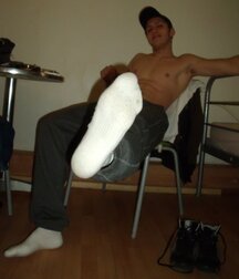 Sniff boys white sox 5fa854c2a6699.jpg