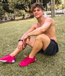 Boys of Argentina 5fa9628f85130.jpg