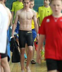 Twinks and guys barefoot 5fa99deb8d7aa.jpg