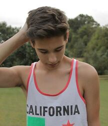 Guys in highschool 5fa9be25b53b6.jpg