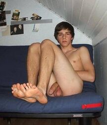 Tasty soles of youngsters 5fa9c5316039d.jpg