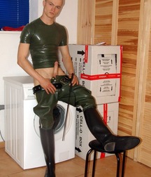 Fetish boys 5fa9f0e736ec7.jpg