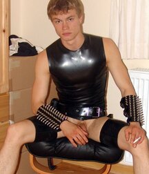 Fetish boys 5fa9f1211f2c5.jpg