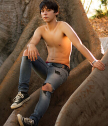 Denim boys 5fa9f640a46cf.jpg