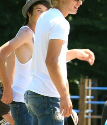 Denim boys 5fa9f657a20dd.jpg