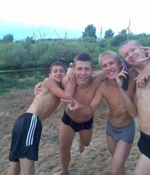 Russian teen boys 5faa990e0cdba.jpg