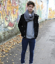 Sneaker boys in converse 5faaaf6e25dc2.jpg