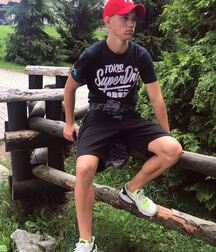Amazing boy rebels 5faac4f6c3d7d.jpg
