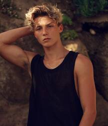 Cuties and beauties 2 5fac1593e5cc1.jpg