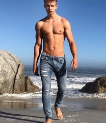 Barefoot boys 4 5fac34aec5616.jpg
