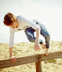 Barefoot boys 4 5fac34ceecef0.jpg
