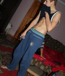 Barefoot boys 4 5fac35399dada.jpg