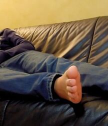 Nordic boy shows feet 5facaa1a7e237.jpg