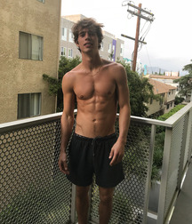 Amazing young men 5fadd8b68c573.jpg