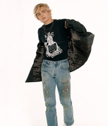 Amazing young men 5fadd8c115b2e.jpg