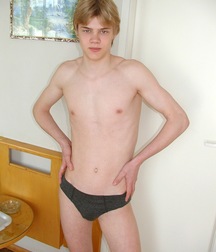 Cute blonde Terry 5fae190f3f497.jpg