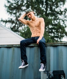 Glorious boy bodies 5faec5e6d23ac.jpg