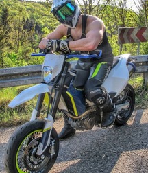 Moto-Biker boys 5faefca54312f.jpg
