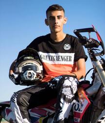 Moto-Biker boys 5faefcce205eb.jpg