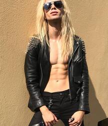 Longhair rebels 5fb02ede9a9b4.jpg