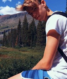 The lovely teen boys 5fb2bd8757b26.jpg