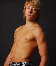 Gorgeous teen models 5fb2ccf1a16c6.jpg