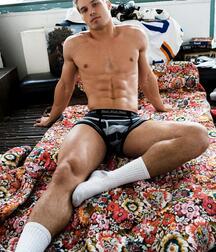 Beautiful male models 5fb2fd0b37d26.jpg