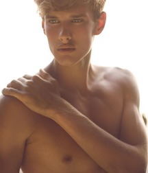 Beautiful male models 5fb2fd1d2af47.jpg