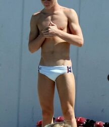 Hot Bulges 5fb308a6a2944.jpg