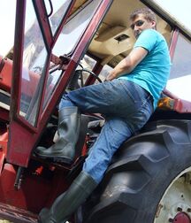 Country boy hotties 5fb4344cafffc.jpg