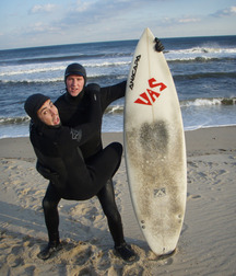 Surfer boys 5fb454bd31d6a.jpg