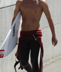 Surfer boys 5fb454cb284e8.jpg