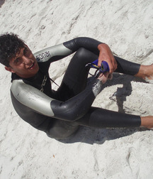 Surfer boys 5fb454d5c2c53.jpg