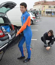Surfer boys 5fb454e2b629b.jpg